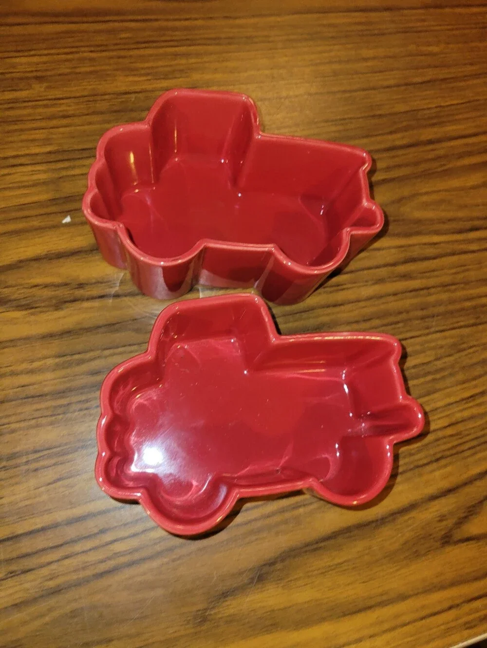 2 Nantucket Mini Loaf Truck Shaped Ceramic Pans